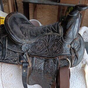 Selling saddel and horse stuff